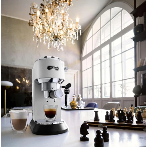 Кофеварка DeLonghi EC685.W EX:4 Кофеварка; Холдер; Мерная ложка-темпер; Инструкция
