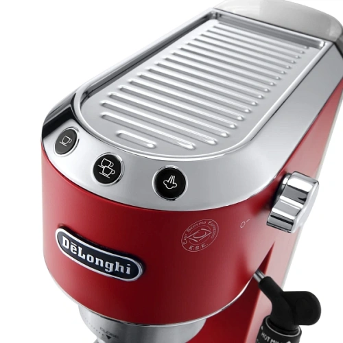 Рожковая кофеварка DeLonghi EC685.R EX:4 Холдер для кофе в чалдах, корзины для холдера, мерная ложечка, декальцинатор, инструкция