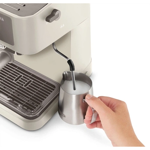 Рожковая кофеварка DeLonghi EC235.CR