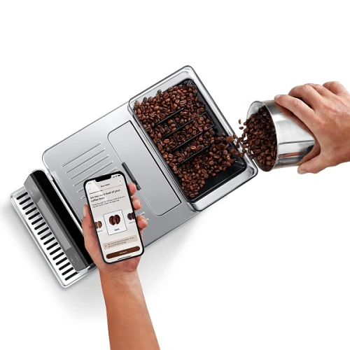 Кофемашина Delonghi ECAM630.75.TSM Два кувшина для молока LatteCrema Hot (горячие напитки); LatteCrema Cool (холодные напитки); фильтр для воды; мерная ложка для молотого кофе с кисточкой; силиконовая форма для льда; полоска для определения жесткости воды