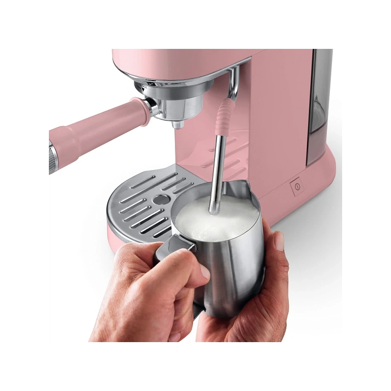 Рожковая кофеварка DeLonghi EC890.PK Кувшин для молока; тэмпер; фильтр; холдер; игла для очистки паровой палочки; мерная ложечка; инструкция