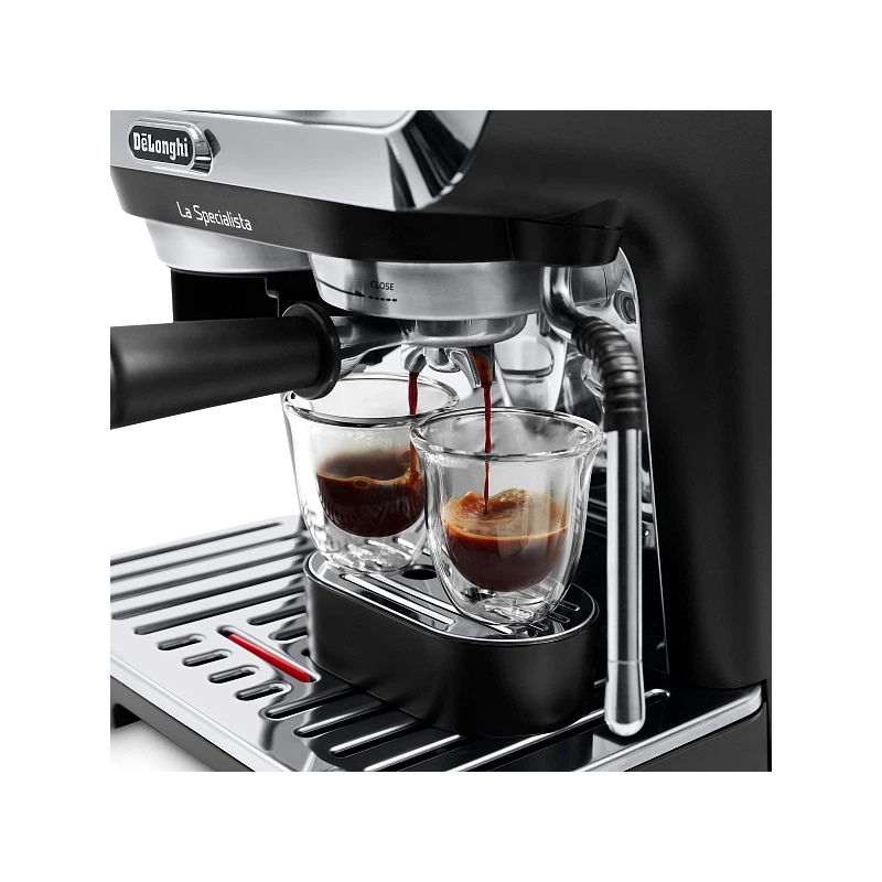 Рожковая кофеварка DeLonghi EC9155.MB