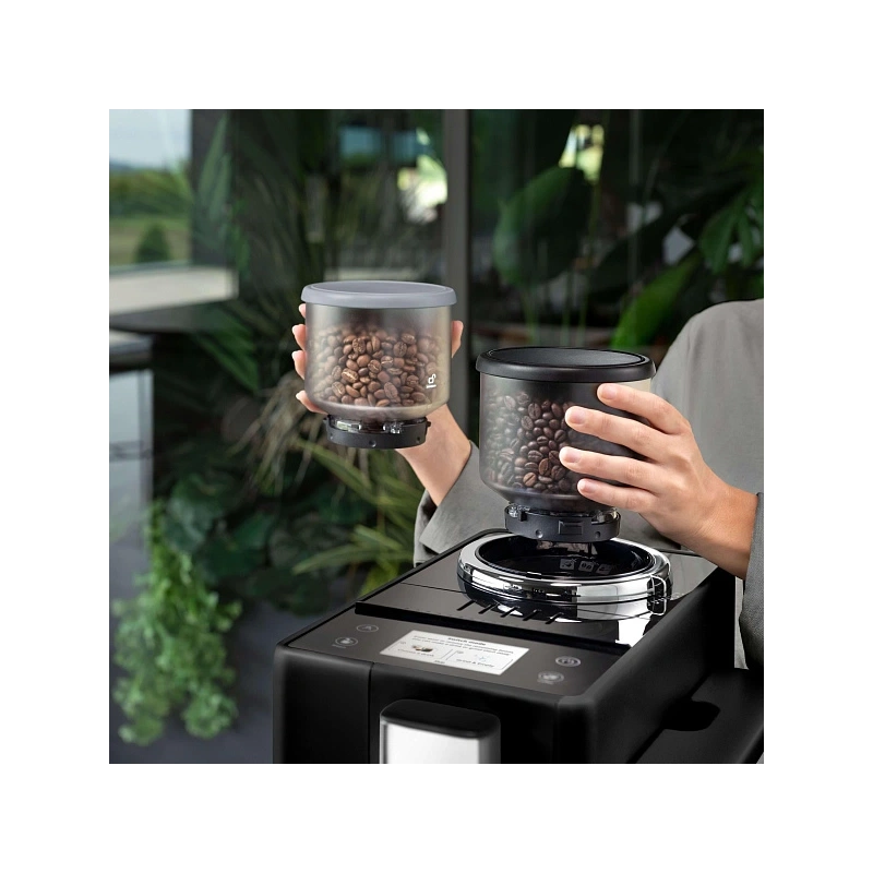 Кофемашина DeLonghi EXAM440.35.B Сменный контейнер для зёрен (2шт.); мерная ложка; полоска для определения жёсткости воды