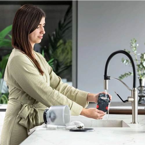 Кофемашина DeLonghi EXAM440.35.BG Сменный контейнер для зёрен (2шт.); мерная ложка; полоска для определения жёсткости воды