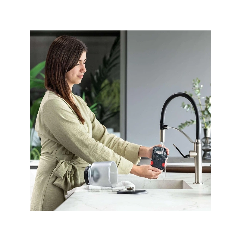 Кофемашина DeLonghi EXAM440.35.BG Сменный контейнер для зёрен (2шт.); мерная ложка; полоска для определения жёсткости воды