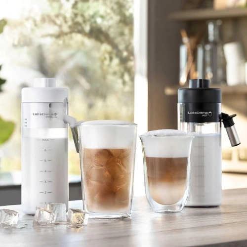 Kофемашина DeLonghi ECAM450.86.T Графин для молока; фильтр для воды; кружка To Go; мерная ложка; силиконовая форма для льда; инструкция