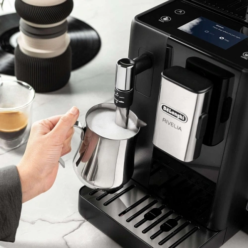 Кофемашина DeLonghi EXAM440.35.B Сменный контейнер для зёрен (2шт.); мерная ложка; полоска для определения жёсткости воды