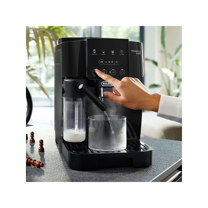 Кофемашина DeLonghi ECAM220.60.B Кофемашина; мерная ложка; полоска-индикатор жесткости воды