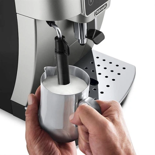 Кофемашина DeLonghi ECAM220.30.SB Кофемашина; мерная ложка; полоска-индикатор жесткости воды