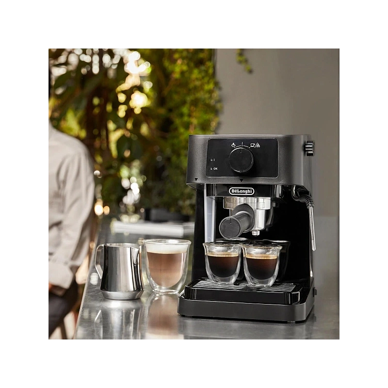 Рожковая кофеварка DeLonghi EC230.BK
